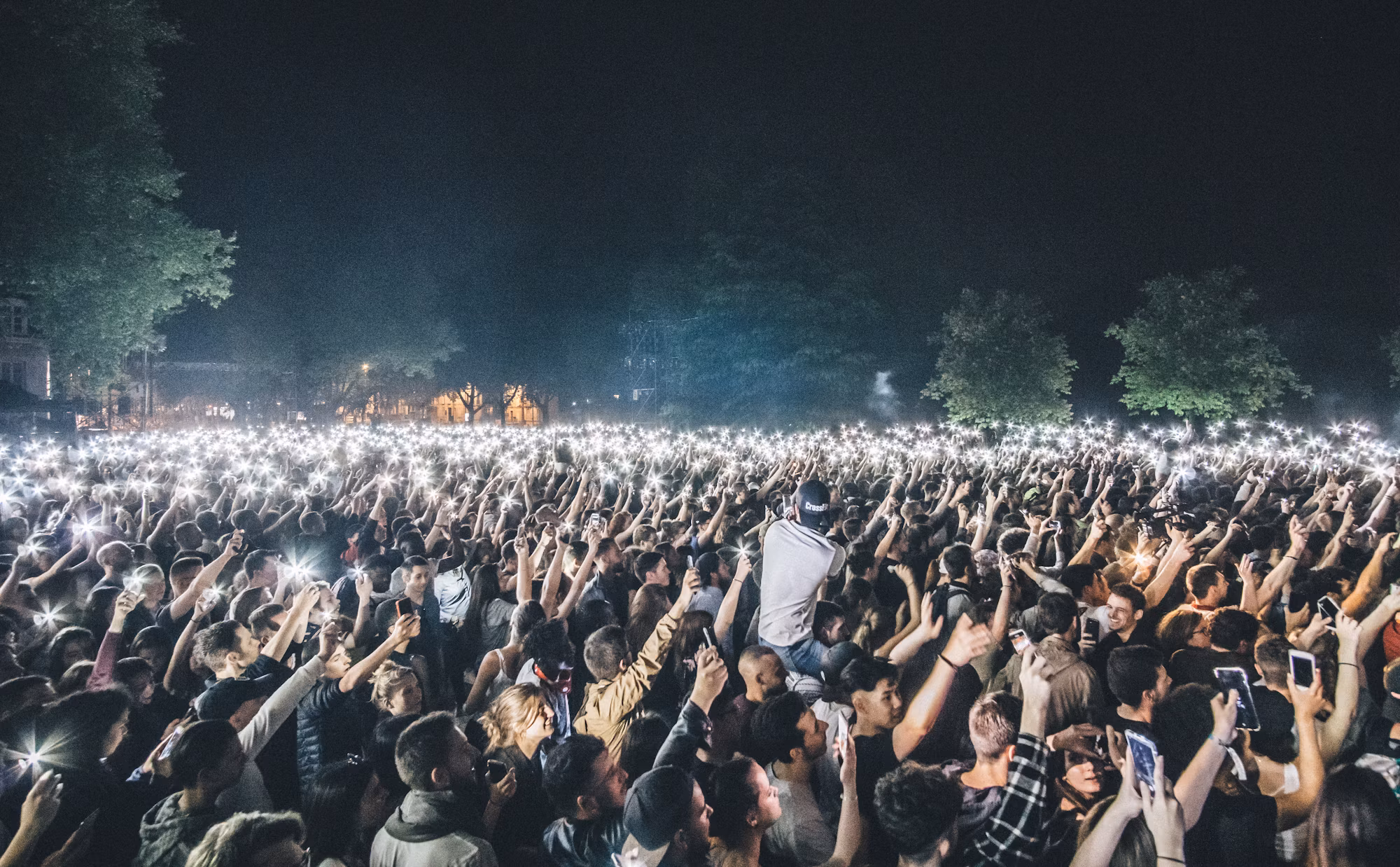 The Evolution of Concerts: Exploring the Different Live Music Experiences